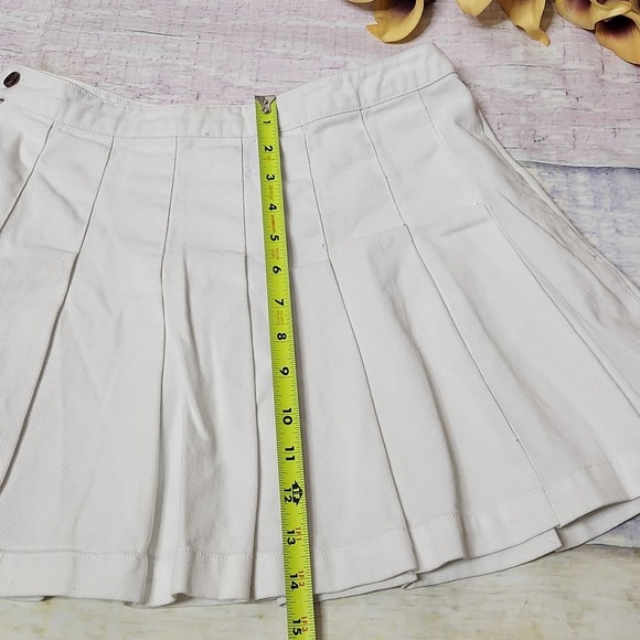 Forever21 Pleated Skater Skirt - Picture 6 of 6